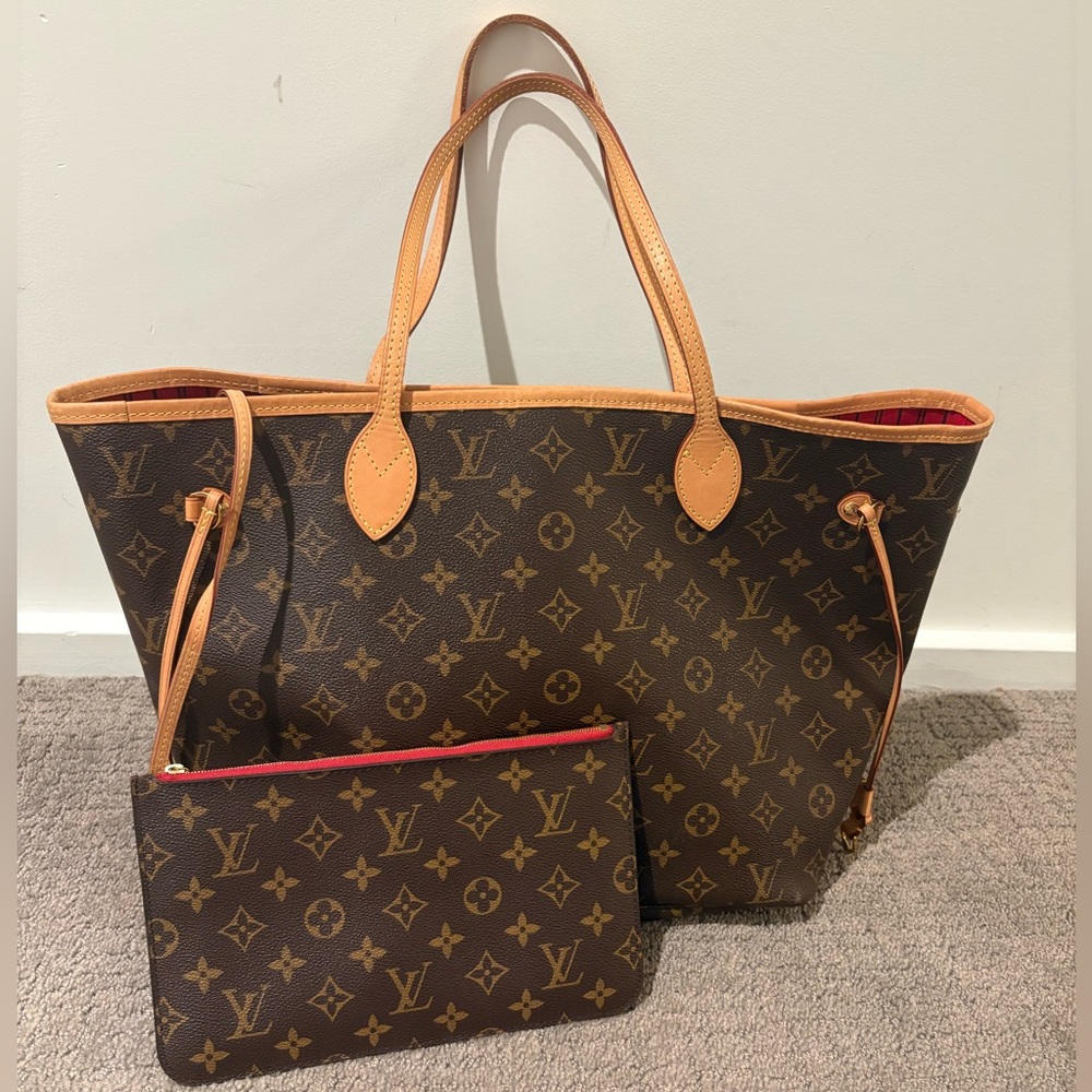 Louis Vuitton Neverfull MM Monogram Tote